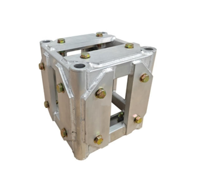 Thomas Truss Box Corner