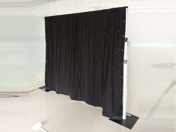 Pipe and drape 1.0